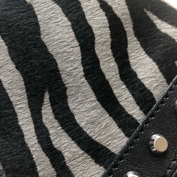 Michael Kors clutch fur with studs - Picture 4 of 4